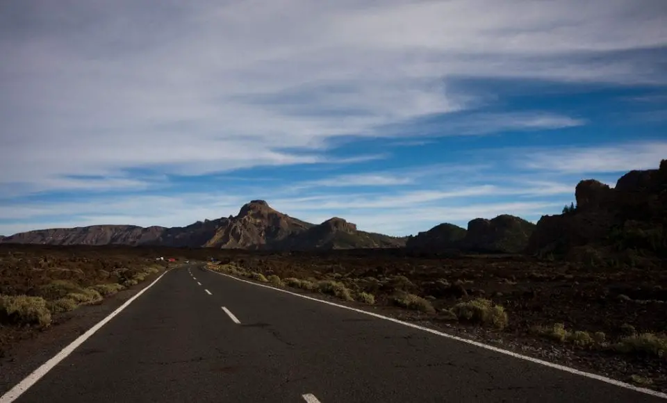 Straße im Parque Nacional del Teide orotavatal