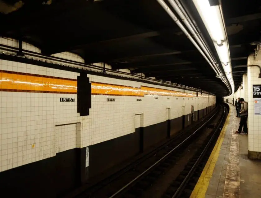 Metro New York Station