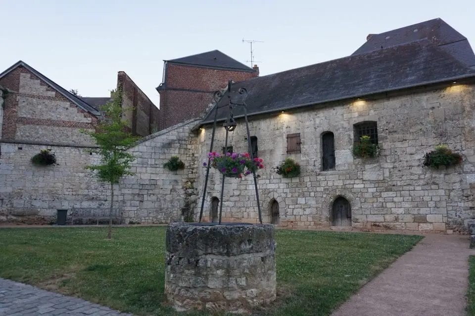 Maison des Templiers Gefängnis  Reisetipps Normandie