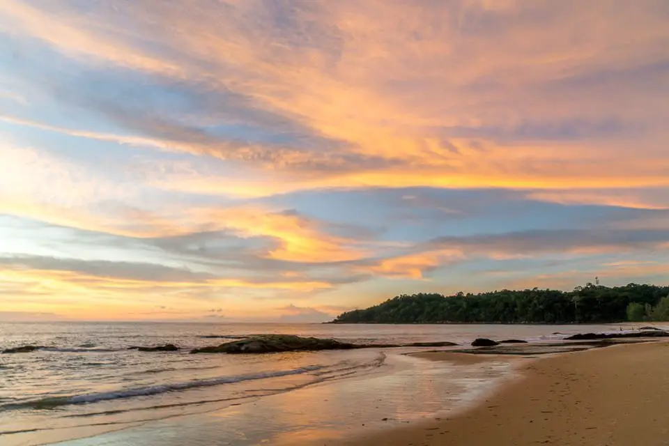 Sonnenuntergang und Strand Khao Lak Ausflüge und Tipps