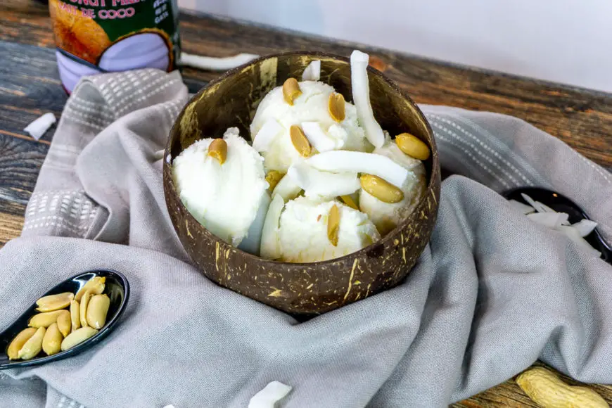 Veganes thailändisches Kokoseis - schnell und ohne Eismaschine