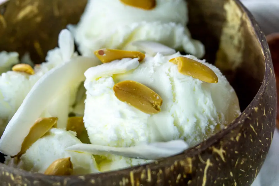 Recipe coconut ice cream from Thailand
