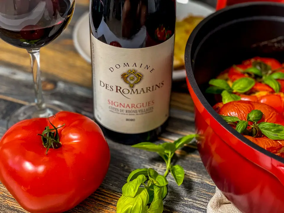 Vegetarische gefüllte Tomaten – Tomates farcies aus Frankreich mit Weinen der Côtes du Rhône